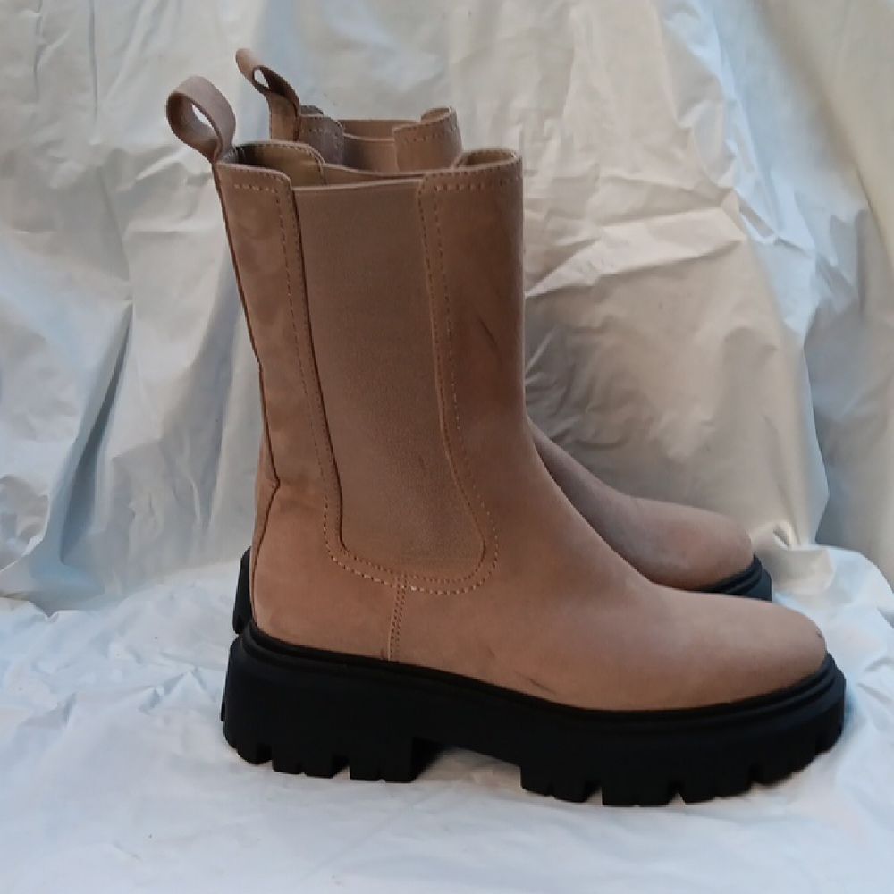 H&M Women's Beige Ankle Boots NWOB